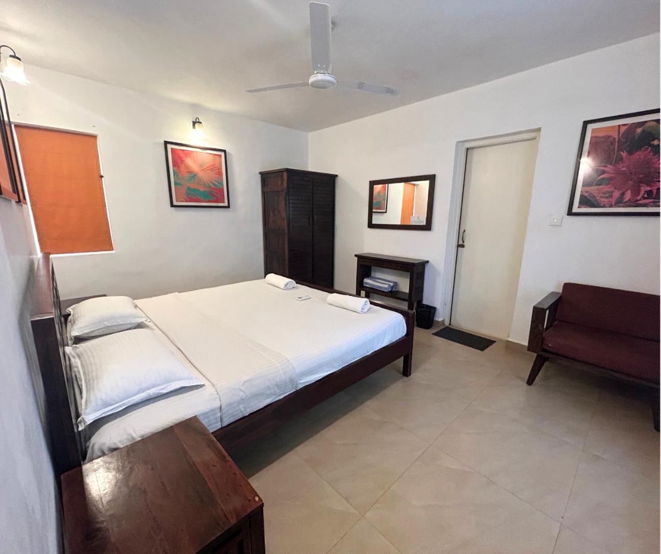 Jungle Hut-Annabelle'S Beach Apartments At Bernard Simao,Calangute,Goa Candolim Exterior foto