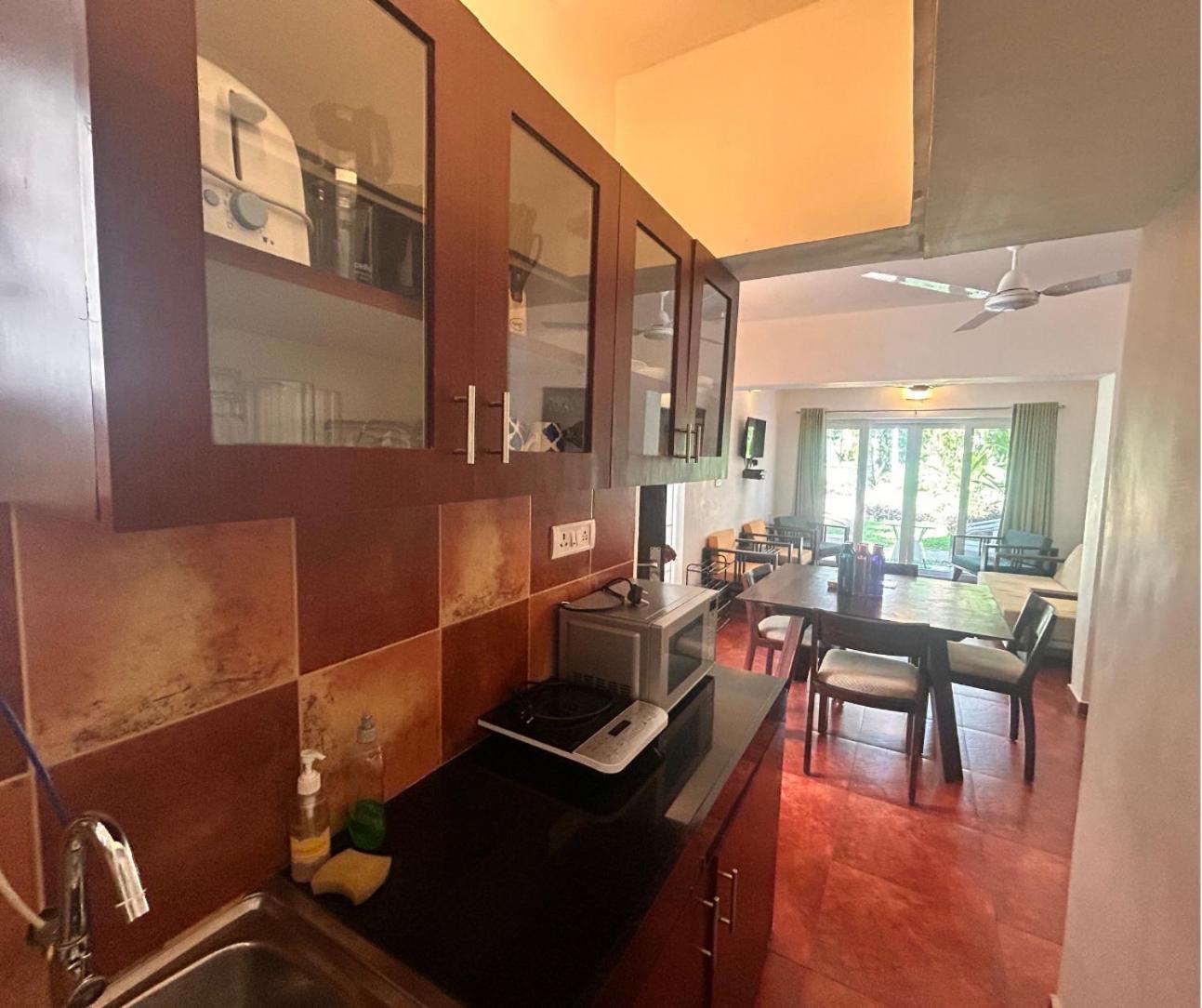 Jungle Hut-Annabelle'S Beach Apartments At Bernard Simao,Calangute,Goa Candolim Exterior foto